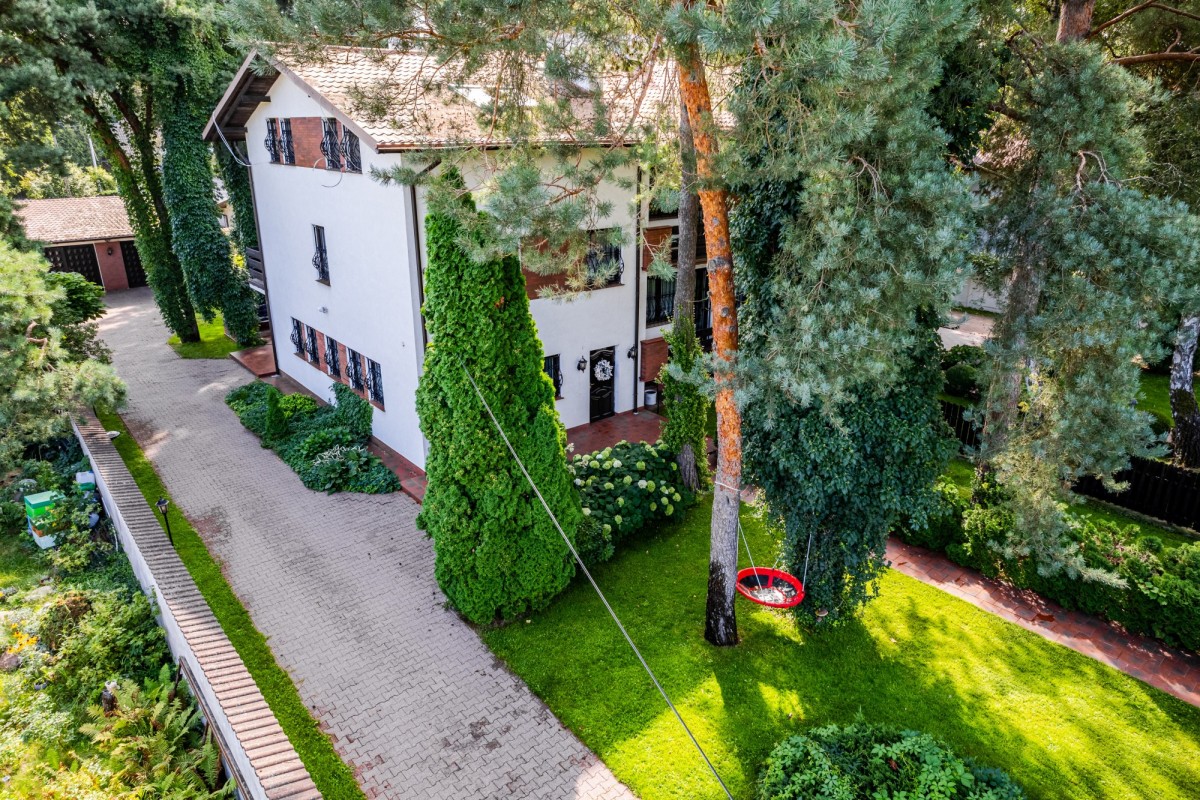 Bliźniak w Sulejówku 204,8 m2, działka 869 m2 — zdjęcie 2