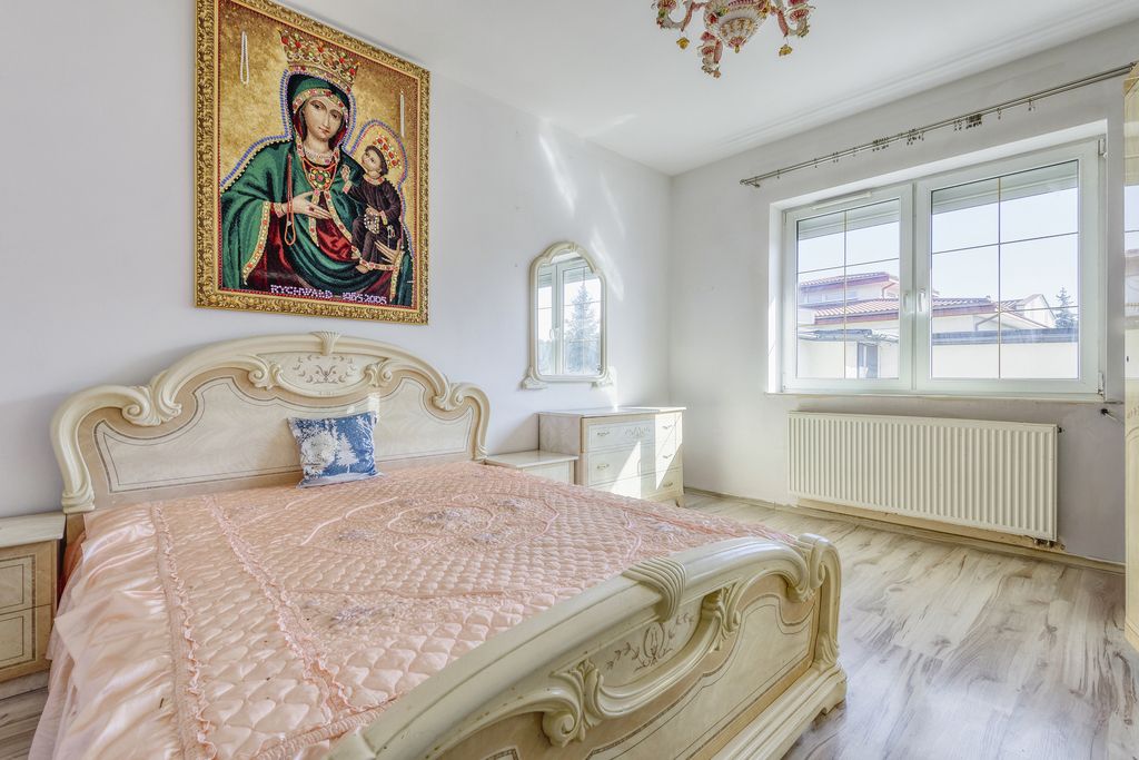 Dom z potencjałem 3 niezależnych mieszkań Łomianki — zdjęcie 4