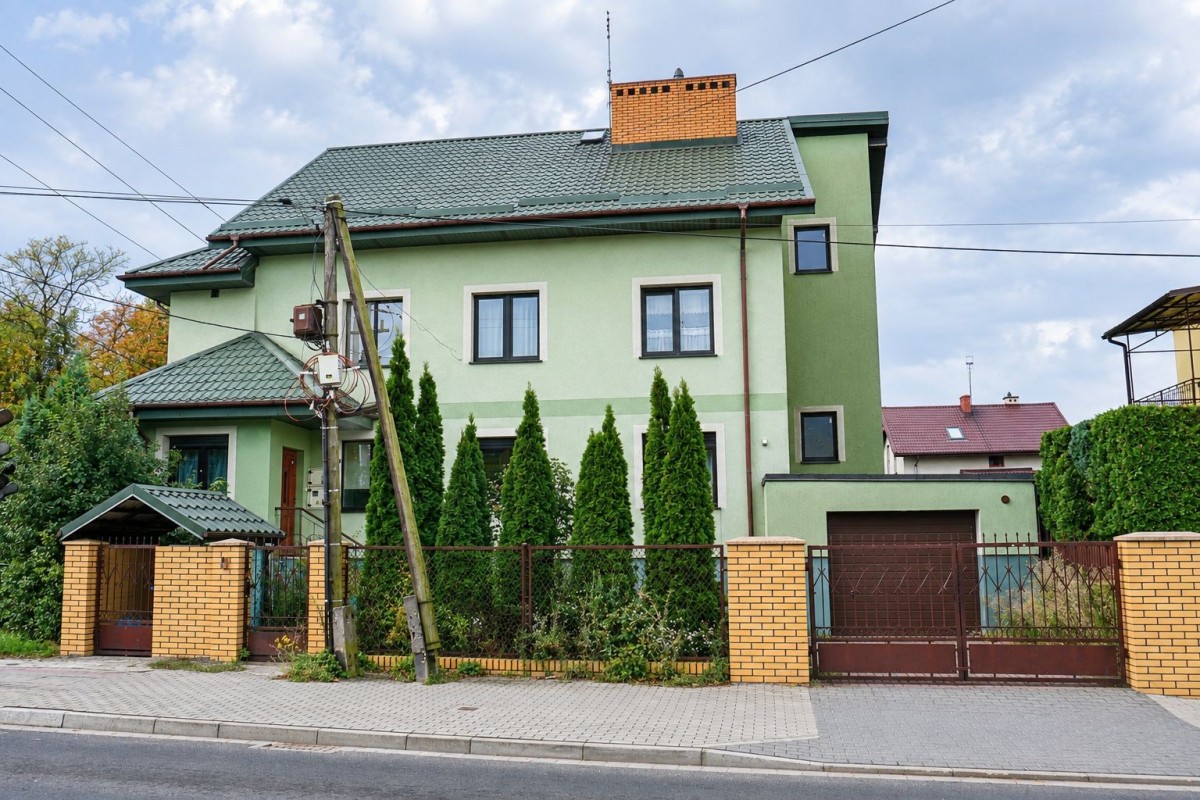 Dom 226m2, Żyrardów, 4 niezależne kondygnacje — zdjęcie 2