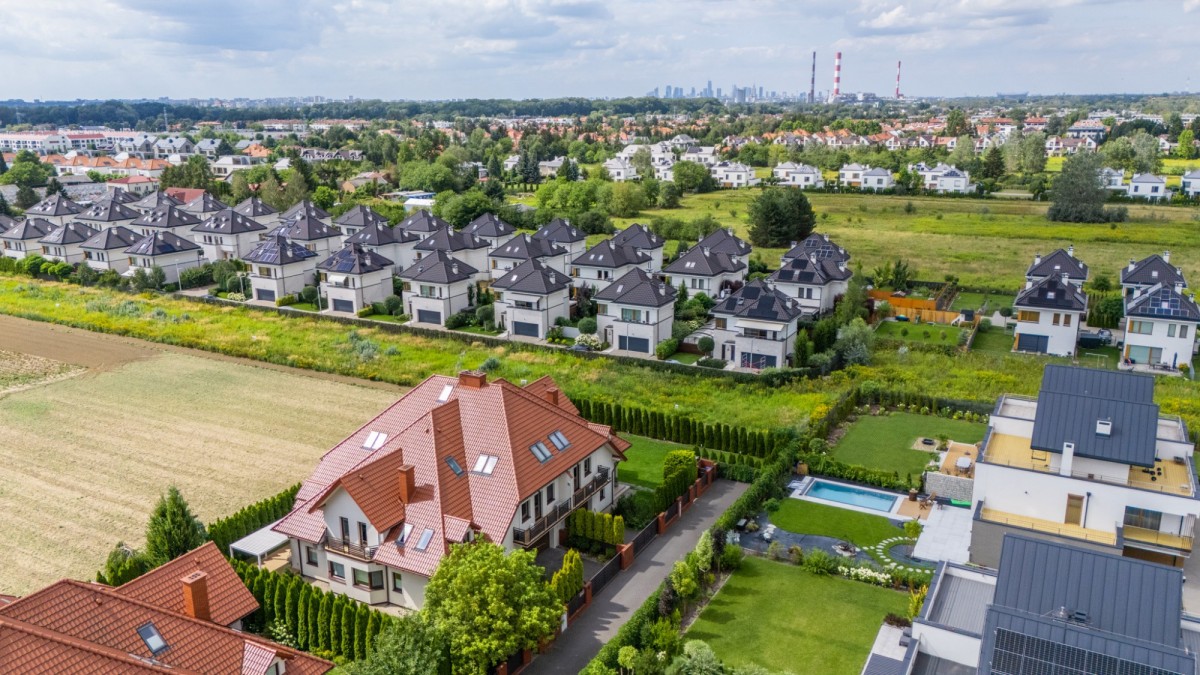 WYJĄTKOWY DOM | 342,04 m² | 8 POKOI | DZIAŁKA 600M — zdjęcie 4