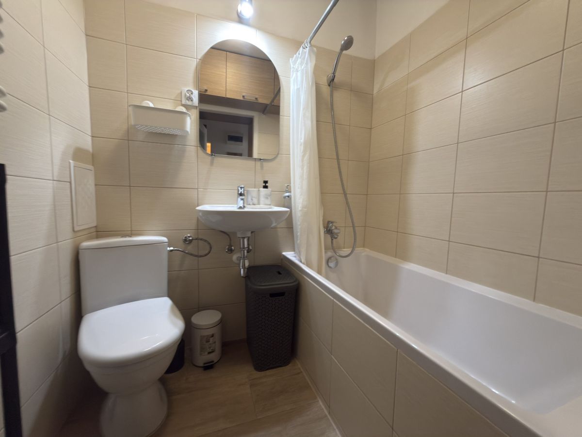Plac Trzech Krzyży 2 pokoje 36m2 — zdjęcie 2