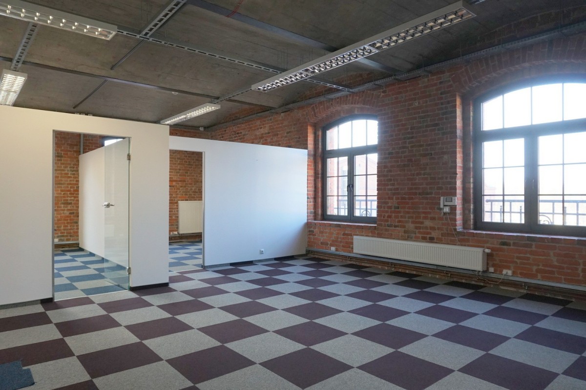 Lokal użytkowy 190m2 w centrum, dostępny od 01.05 — zdjęcie 3