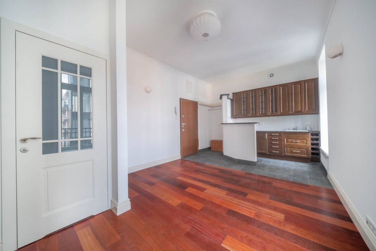 Studio-39 m2, Zrewitalizowana kamienica, Wilcza 72 — zdjęcie 1