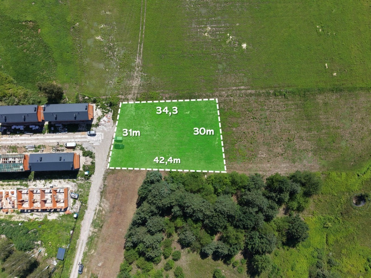 Działka 1150 m² pod dom lub niewielką inwestycję — zdjęcie 4