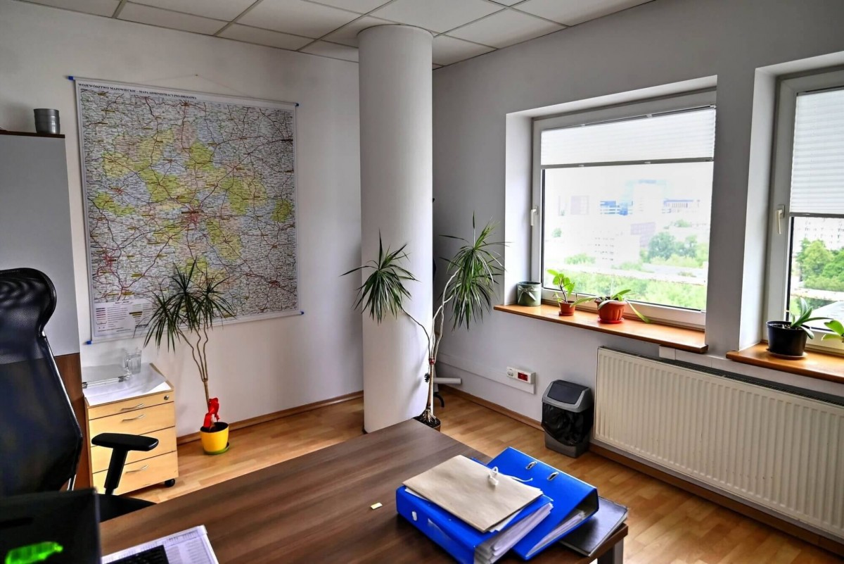 Lokal usługowy 110,32m2, garaż Centrum Jana Pawła — zdjęcie 2