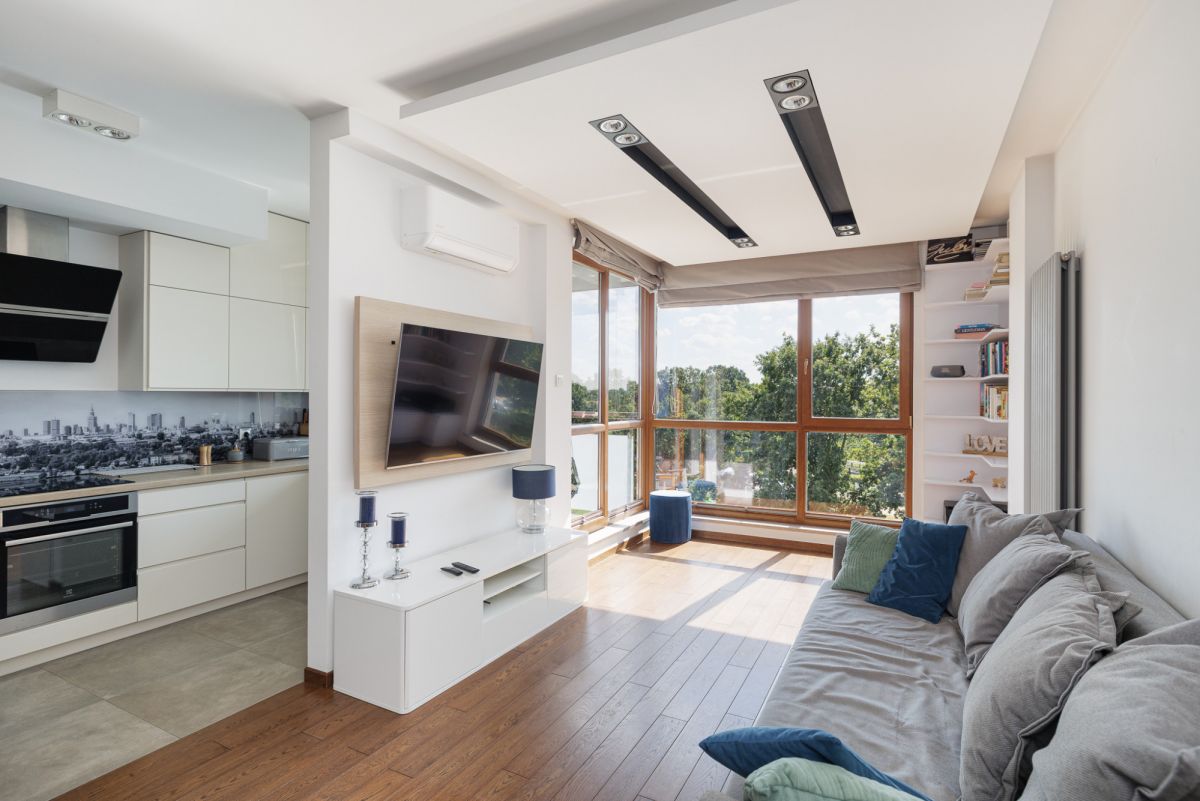 2 pokoje + 8m2 balkon, miejsce parkingowe, komórka — zdjęcie 1