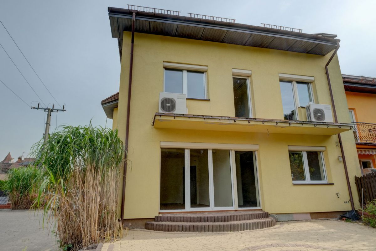 Budynek 274m² na sprzedaż - Warszawa Bielany — zdjęcie 2