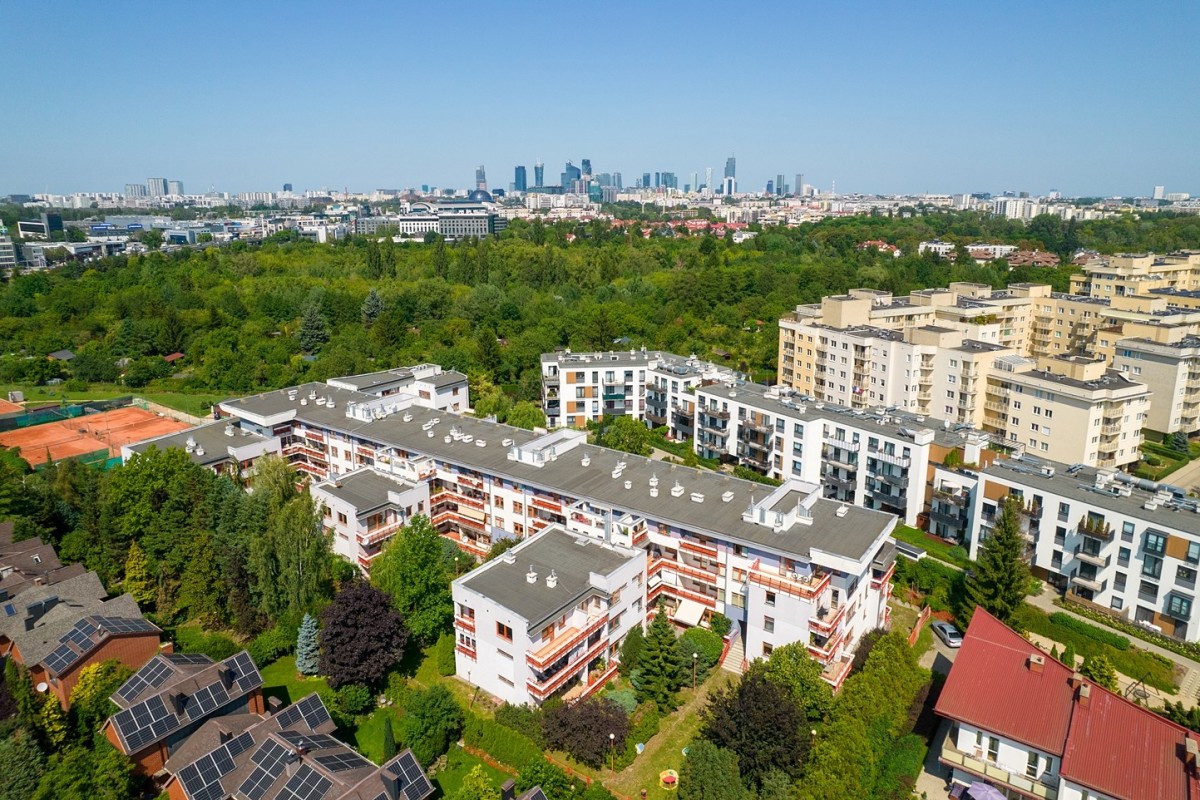 Przestronne 2-pokojowe mieszkanie z balkonem — zdjęcie 1