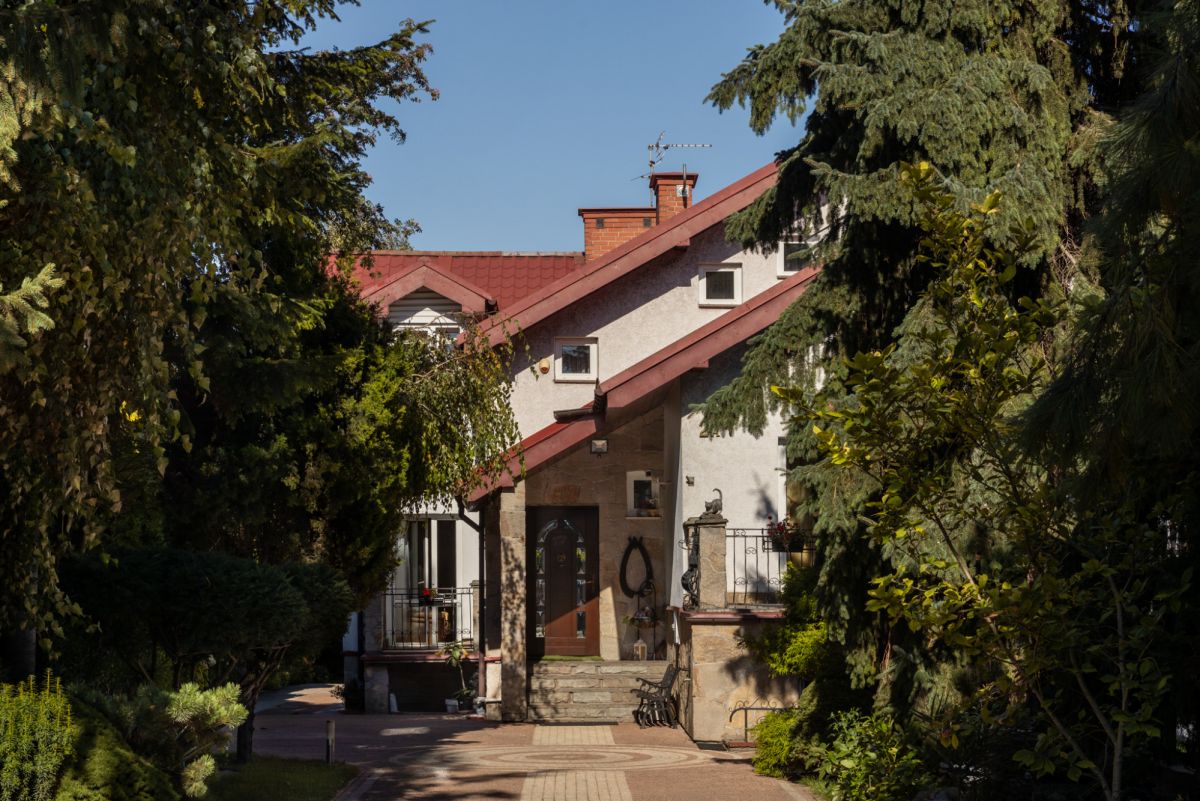 Na sprzedaż dom 215m2, działka 2805m2. — zdjęcie 1