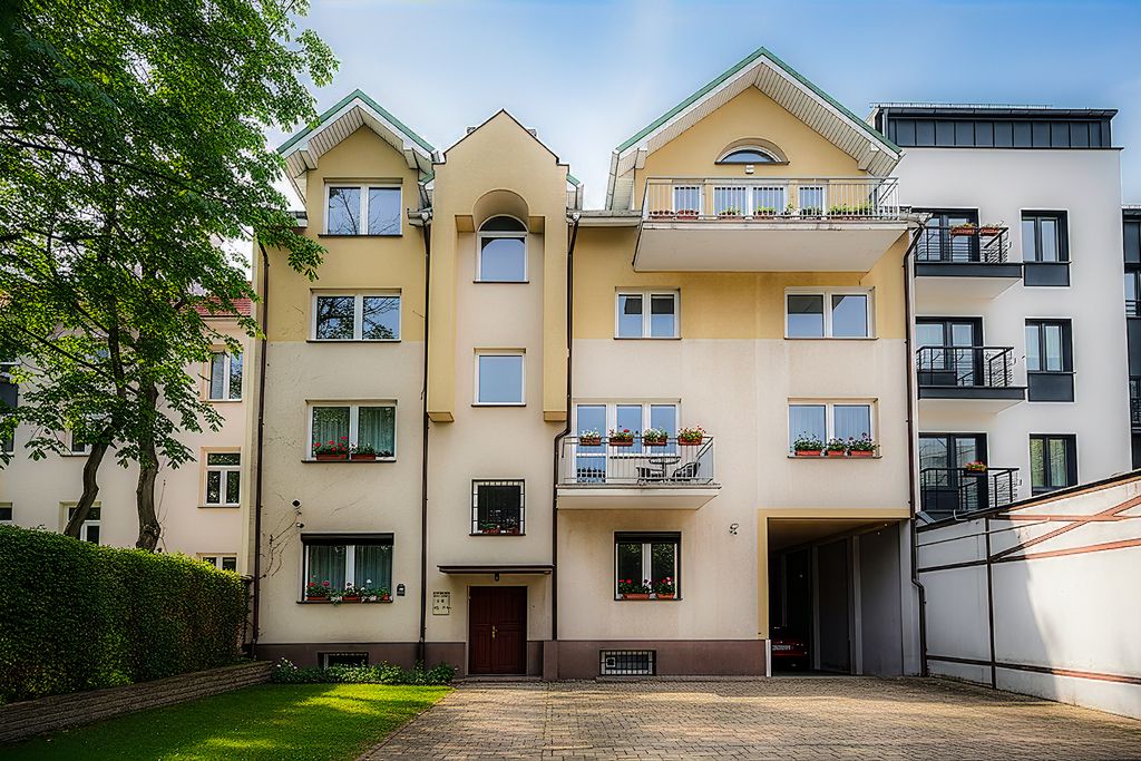 Warszawa Praga Pd kamienica, hotelik — zdjęcie 3
