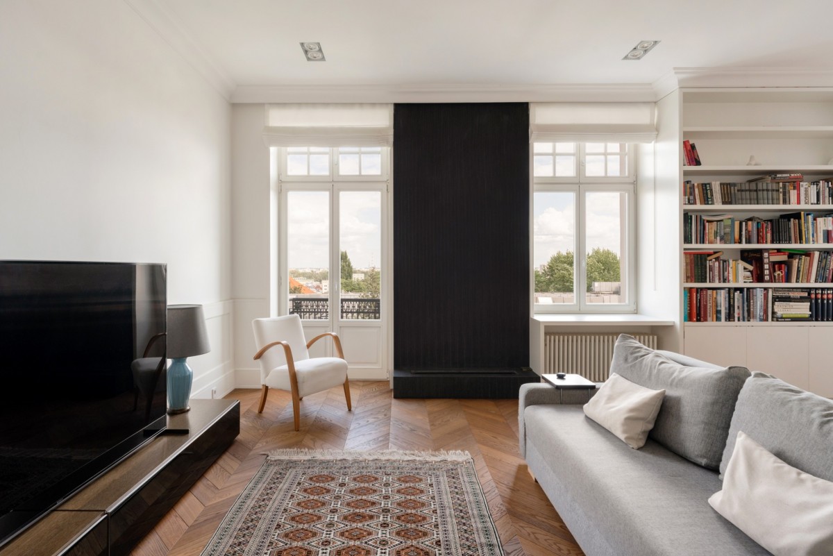 ELEGANCKI APARTAMENT W SERCU ŚRÓDMIEŚCIA — zdjęcie 2