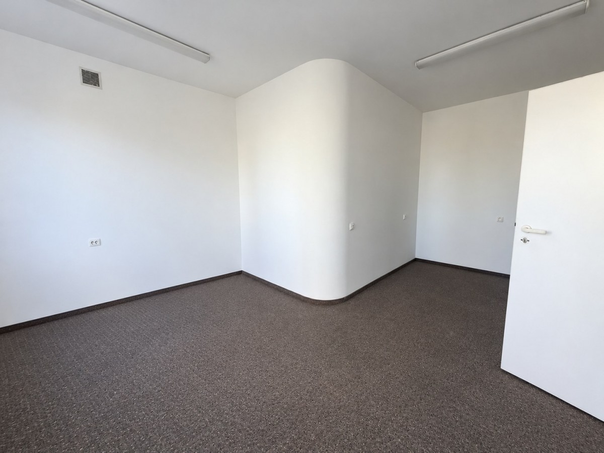 Lokal użytkowy 39,8 m², Wola, ul. Wolska — zdjęcie 1