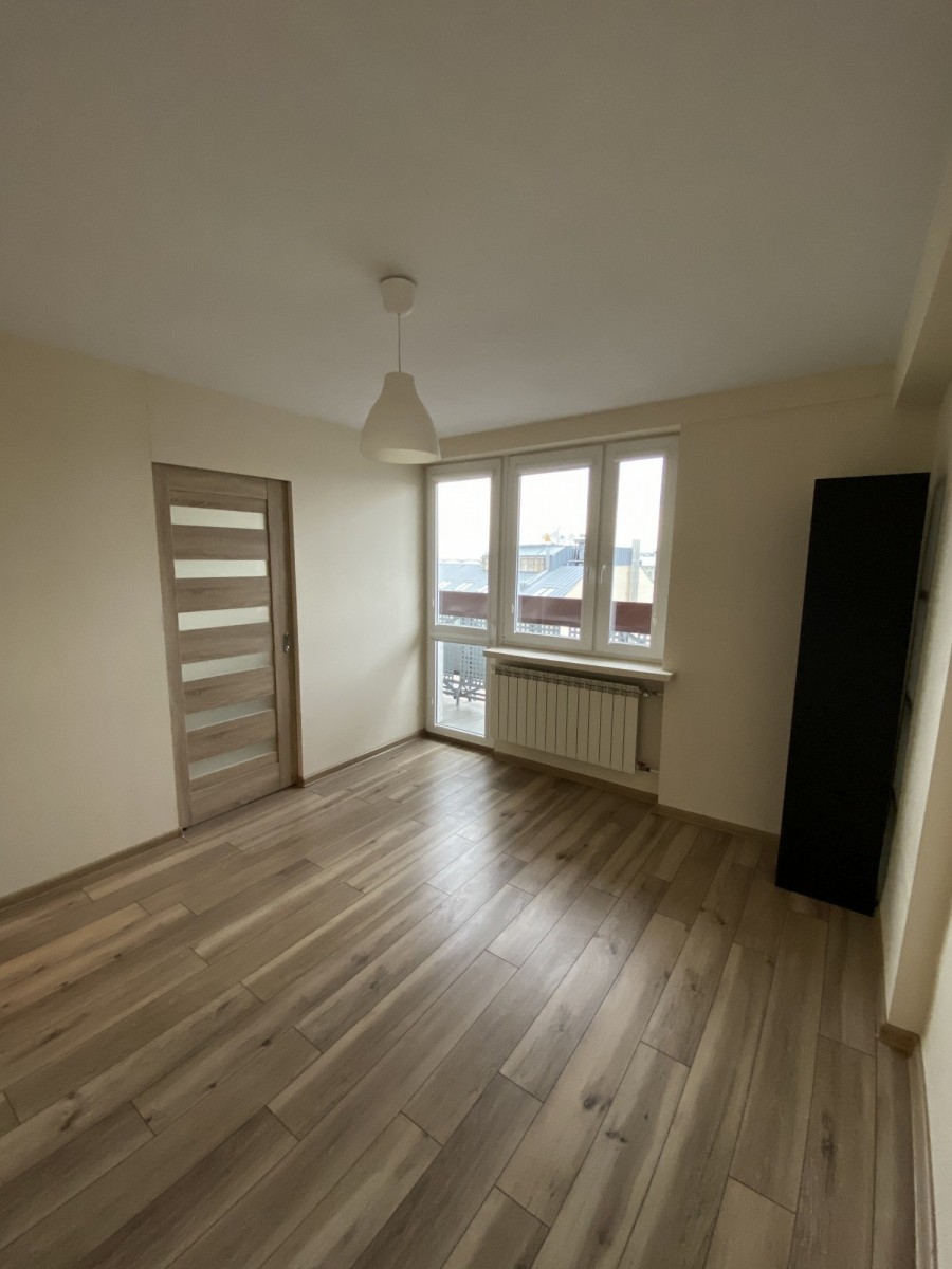 Plac Trzech Krzyży 2 pokoje 36m2 — zdjęcie 2