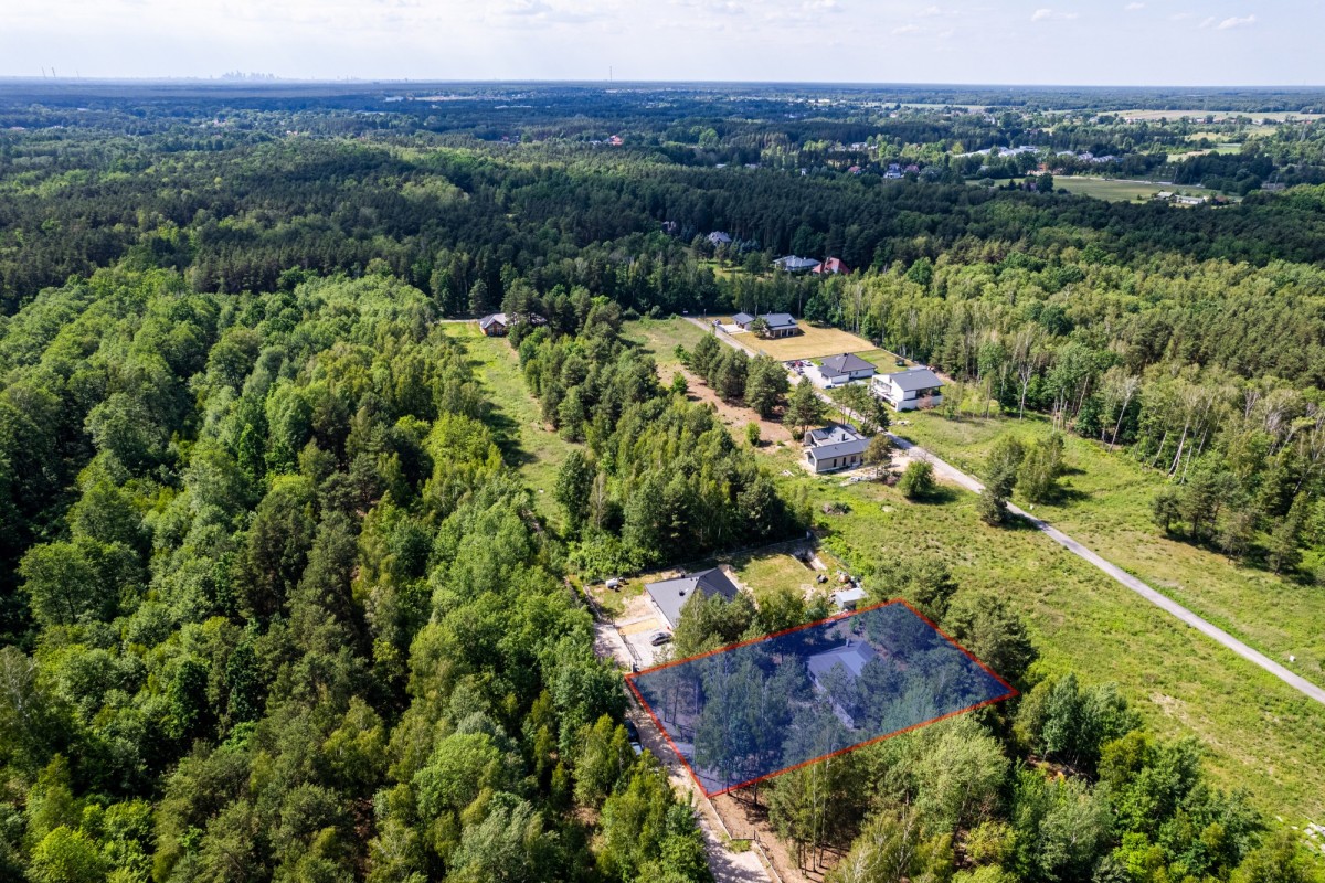 Dom w lesie z dużą działką, blisko trasy S17 — zdjęcie 5