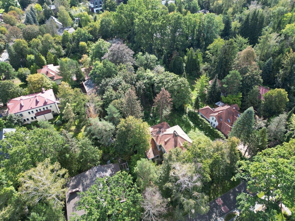 Działka 2536m2 w centrum Podkowy Leśnej — zdjęcie 1