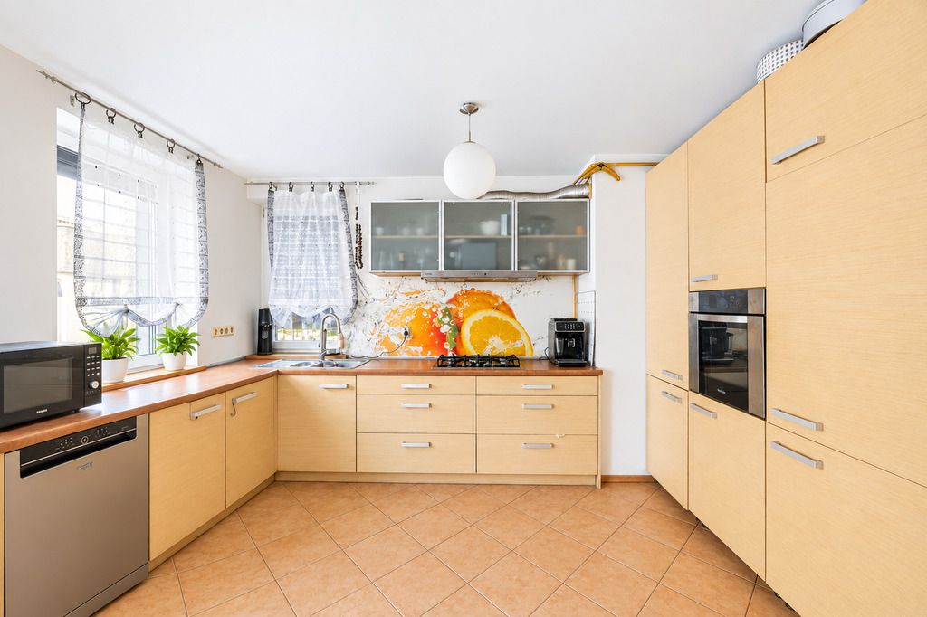 84,4 m²  Dwupoziomowe  Balkon  3 pokoje  gabinet — zdjęcie 3