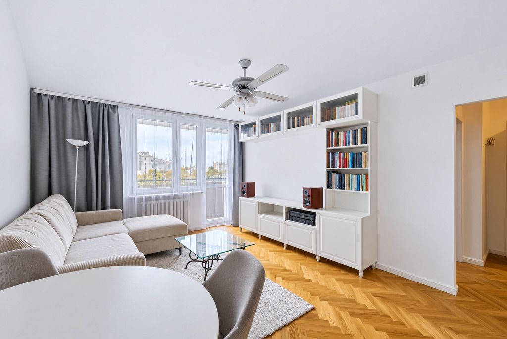 Eleganckie 3-pokojowe mieszkanie 52 m² z balkonem — zdjęcie 2