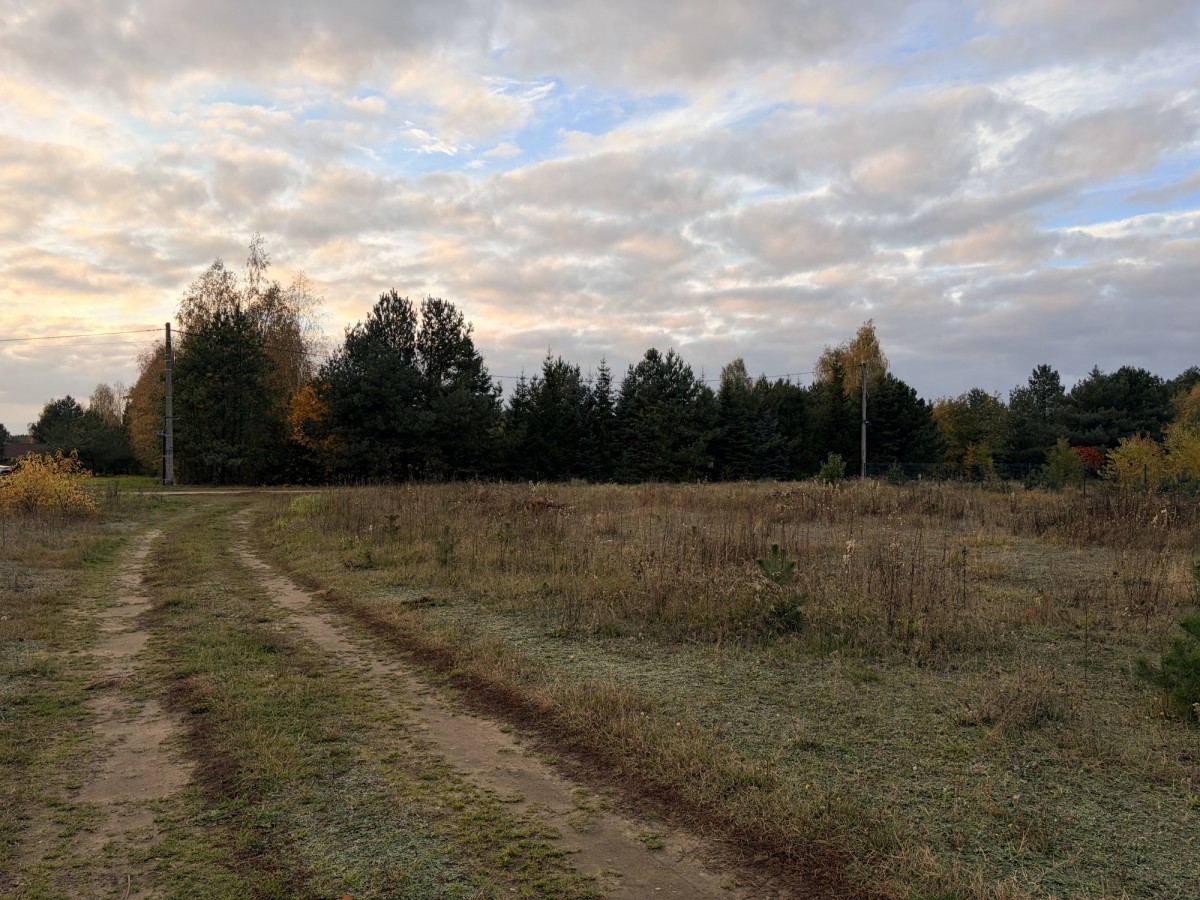 Działka pod zabudowę jednorodzinną — zdjęcie 3