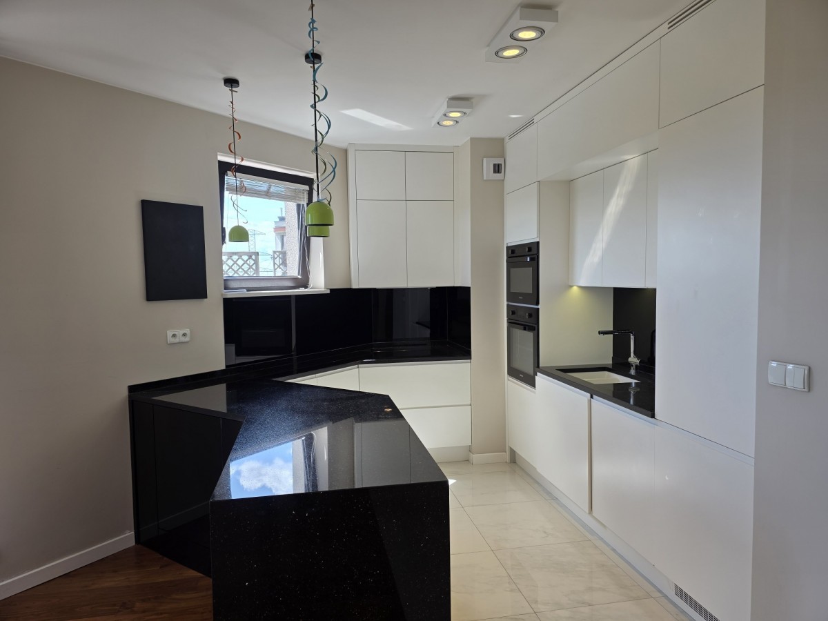 Apartament + 50m2 taras - Wola — zdjęcie 4
