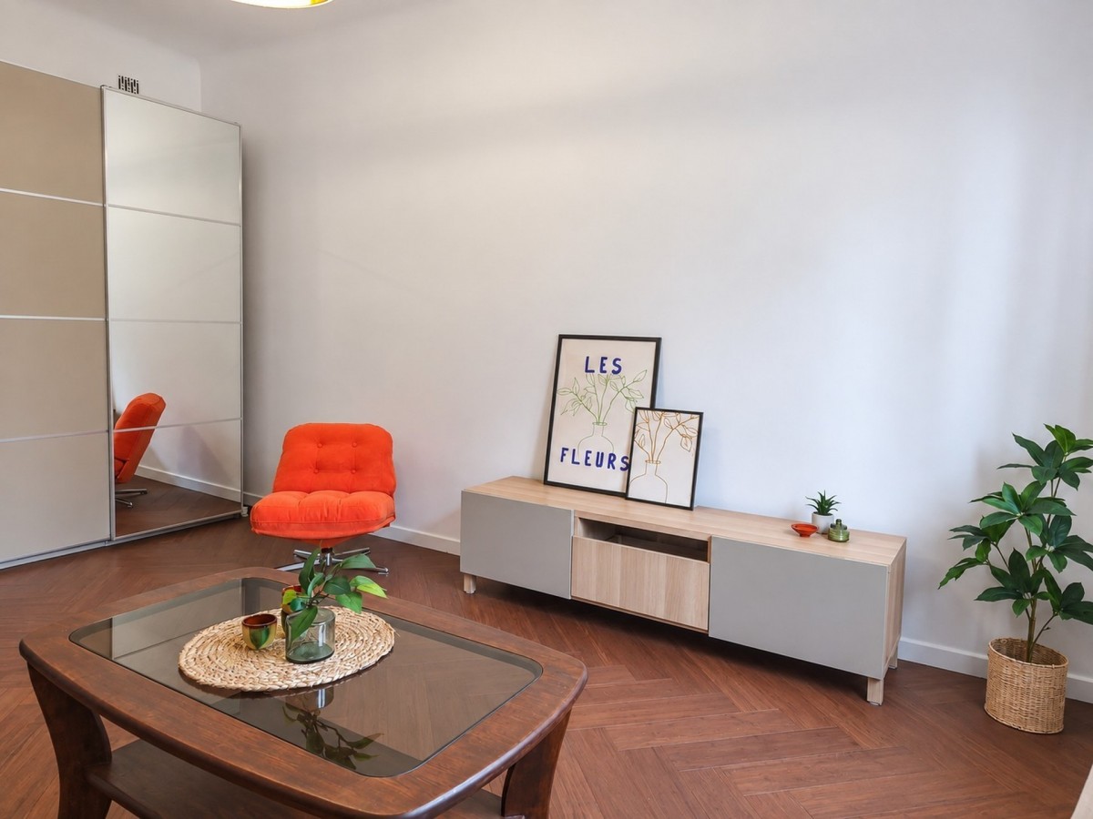 33 m² po remoncie  blisko SGH  świetna komunikacja — zdjęcie 4