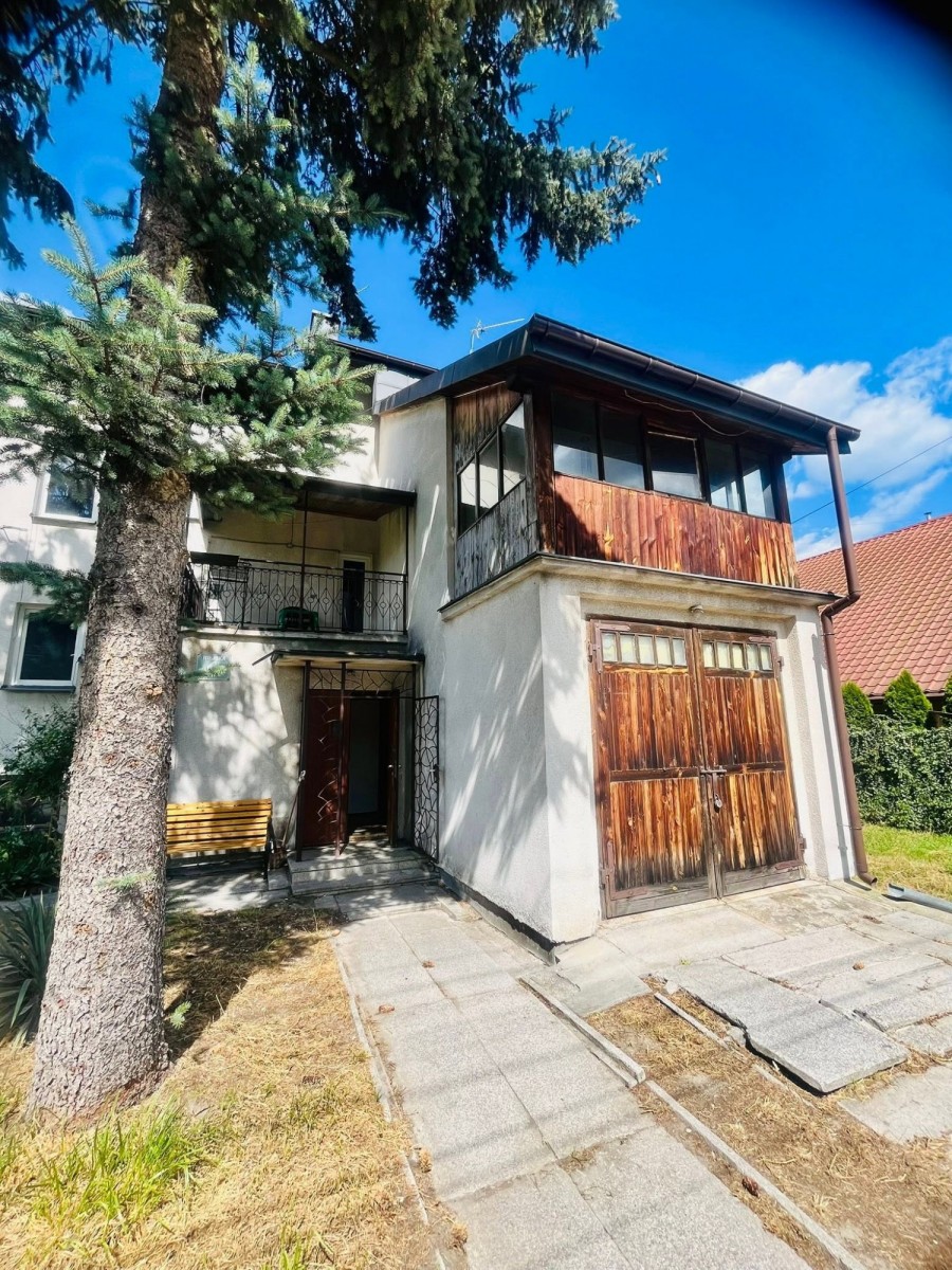 Dom pod hostel – Zielonka. ok 220 m2 — zdjęcie 3