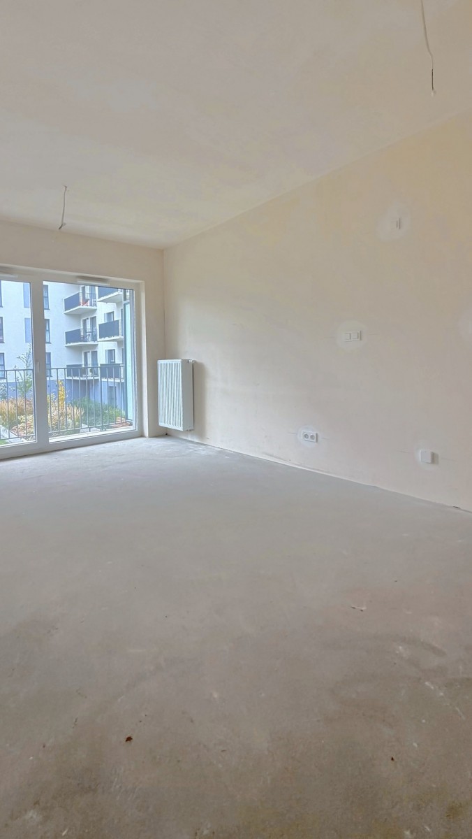 Do wykończenia - 36 m2, 2 pokoje, 1 pietro, balkon — zdjęcie 2