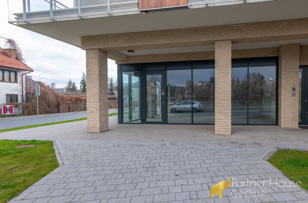 Lokal 103m2  Narożny  Duże witryny  Dwa wejścia — zdjęcie 3