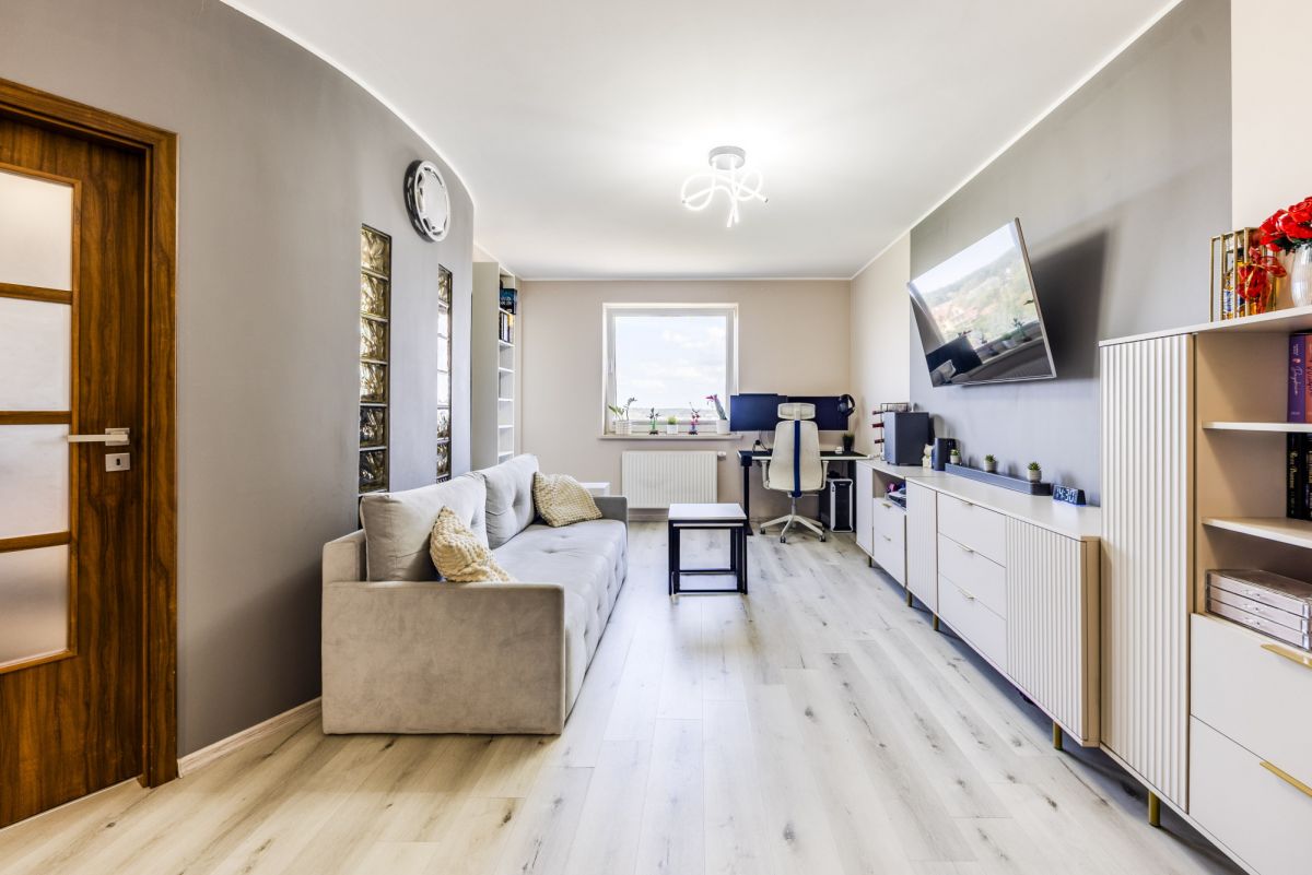 2 pokoje 44,5 m2 | Aluzyjna | 7 piętro i winda — zdjęcie 1