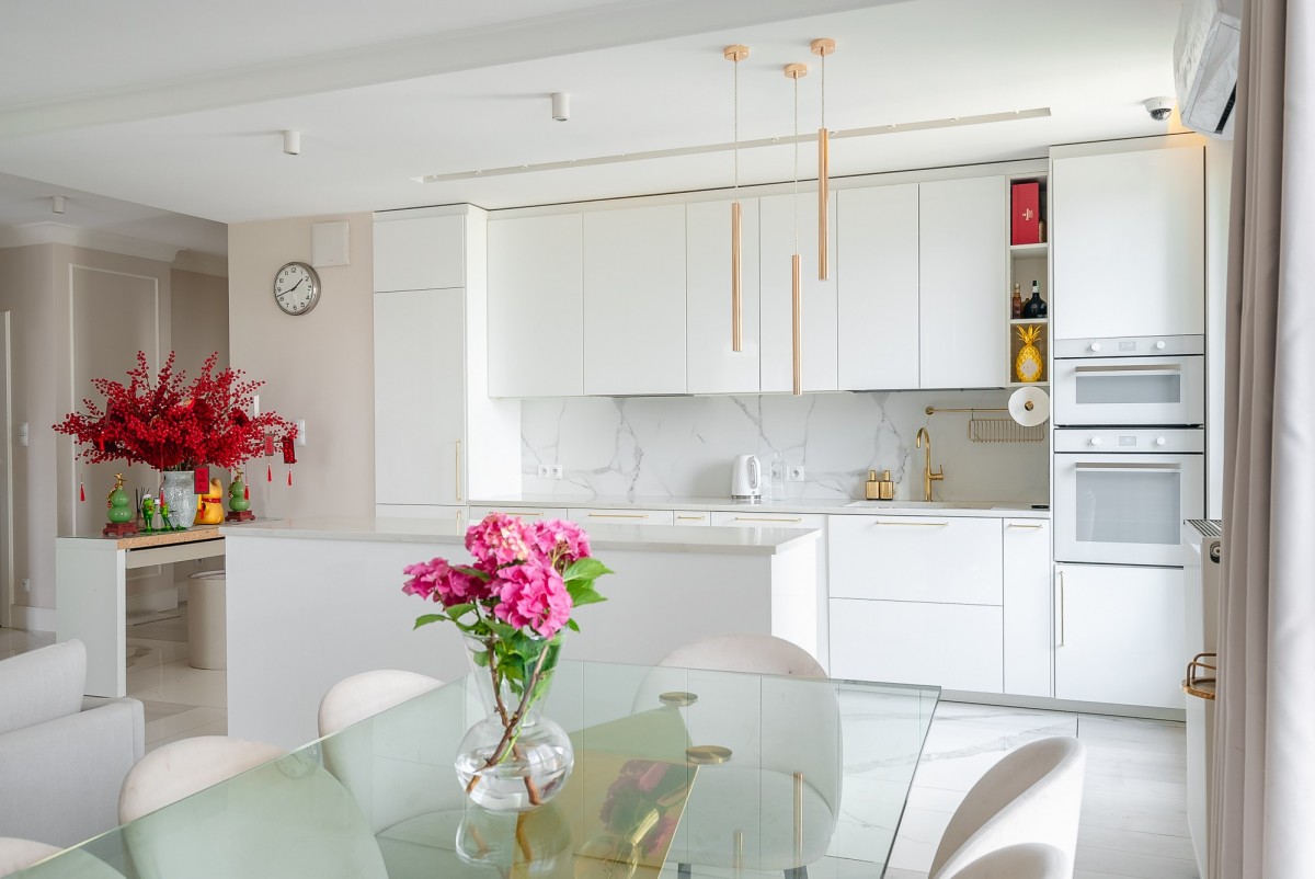 4 pokoje / 2 łazienki / duży balkon — zdjęcie 1
