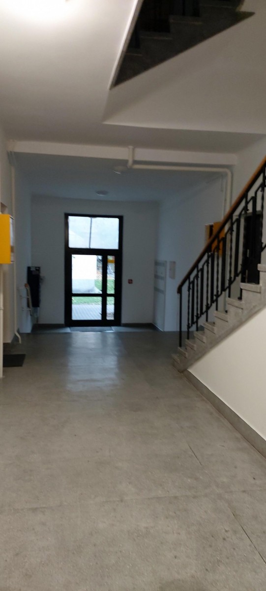 Rozkładowe, ciche  3 pokojowe przy Placu Hallera — zdjęcie 5