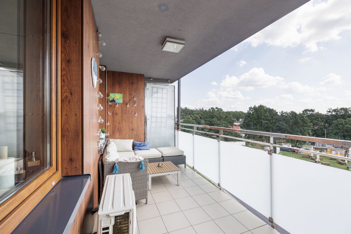 2 pokoje + 8m2 balkon, miejsce parkingowe, komórka — zdjęcie 3