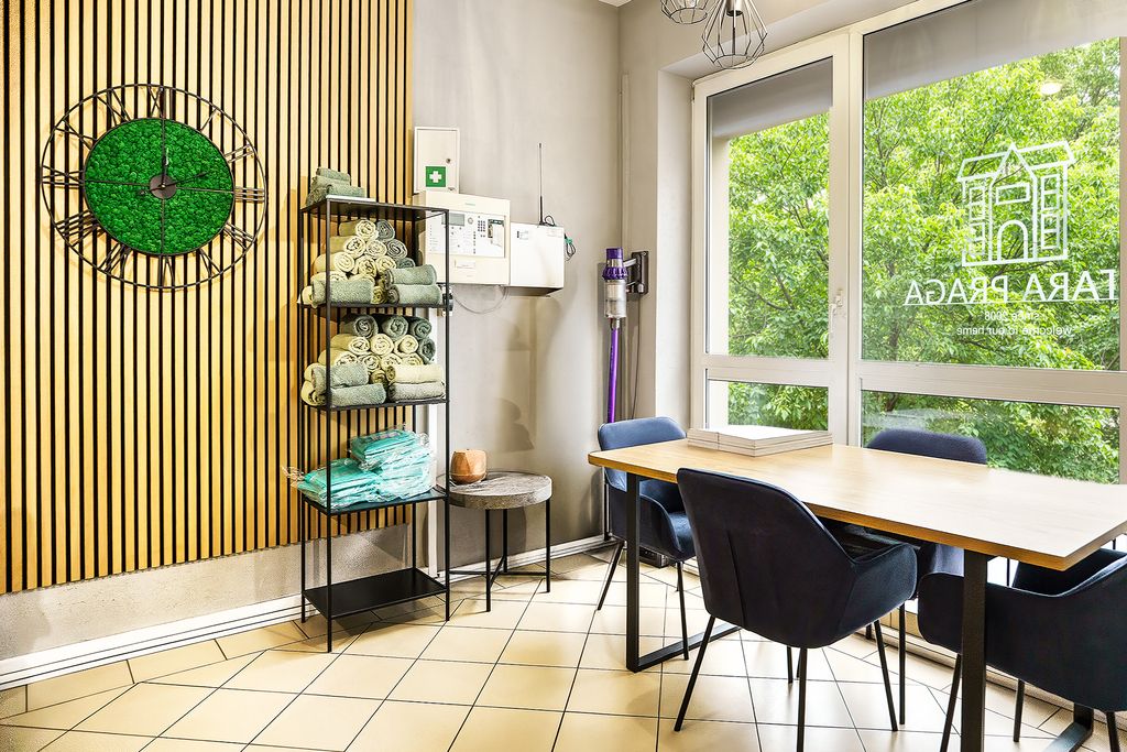 Warszawa Praga Pd kamienica, hotelik — zdjęcie 4