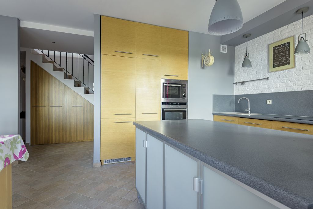 Przestronne mieszkanie 109,9 m²  4 pokoje — zdjęcie 2