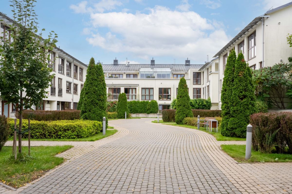 WYJĄTKOWY SEGMENT W REZYDENCJI KRÓLEWSKIEJ 320 m2 — zdjęcie 1