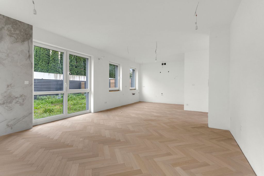 SĘCZKOWA 6E  SKRAJNY SEGMENT  97 M²  NAROŻNY OGRÓD — zdjęcie 3