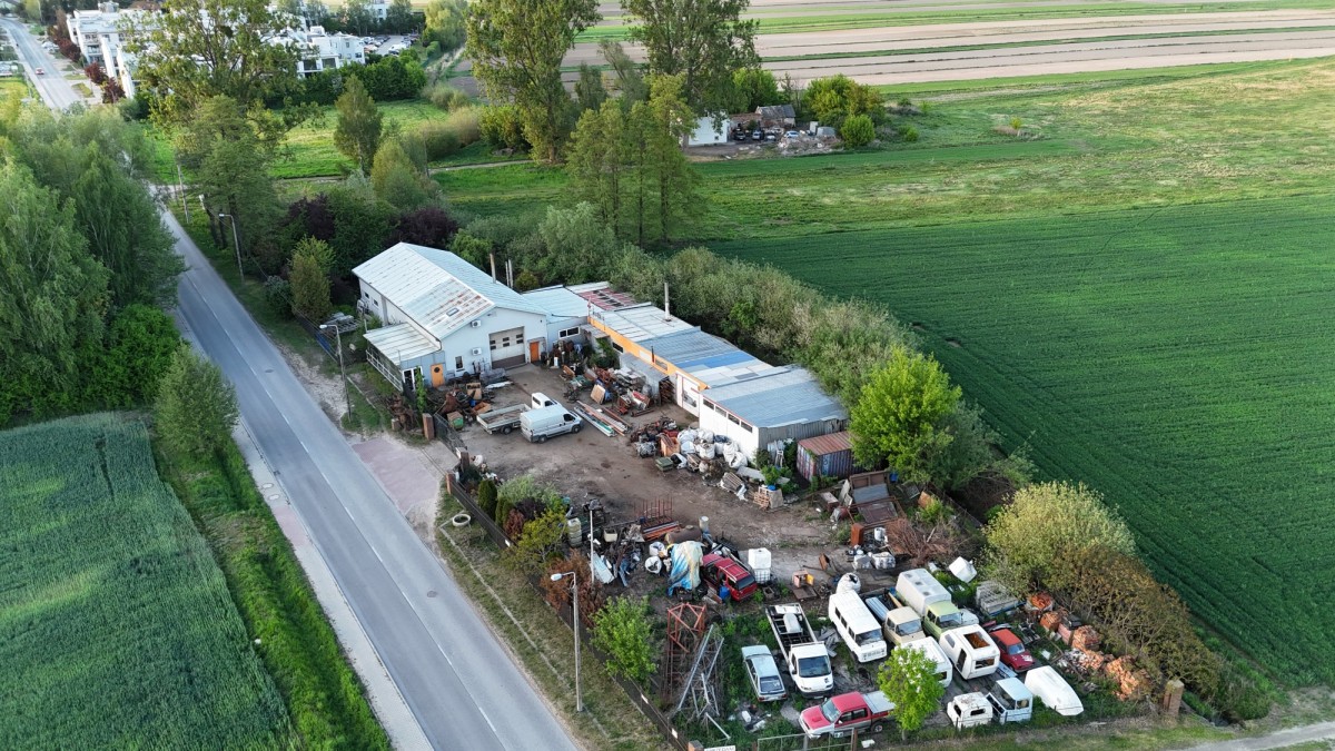 Działka usługowa, plac utwardzony, hala, magazyn — zdjęcie 2