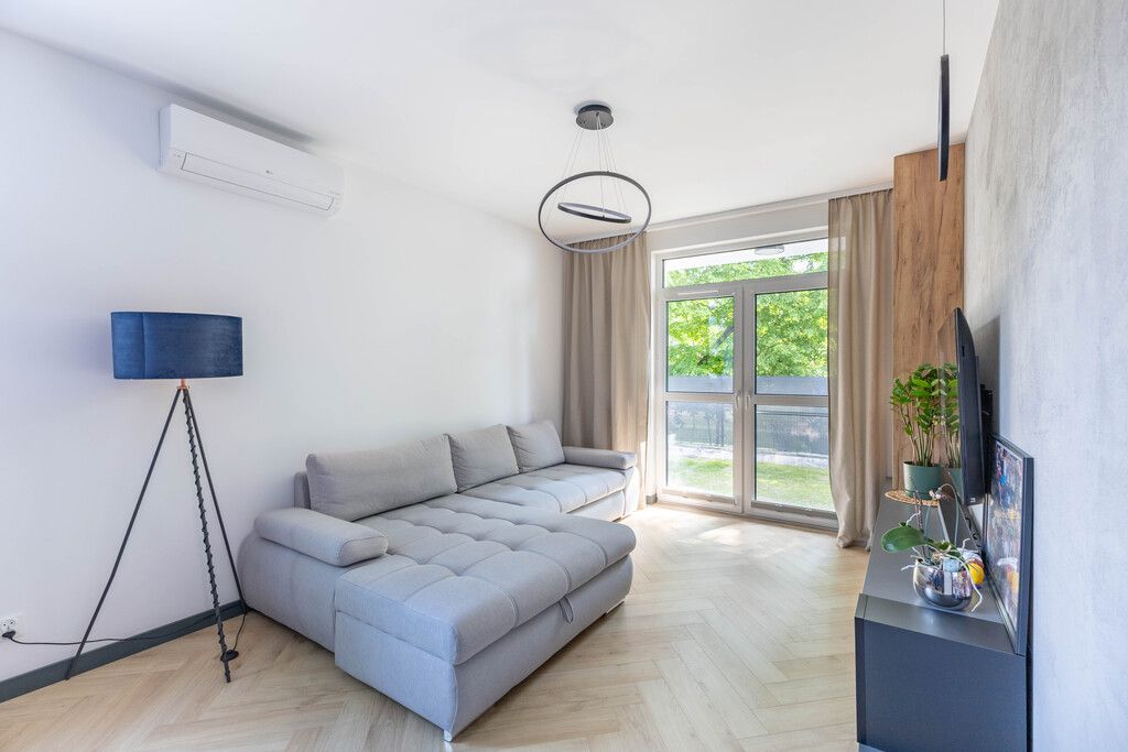 4 pokoje  ogród 165 m²  Centrum Piastowa — zdjęcie 5