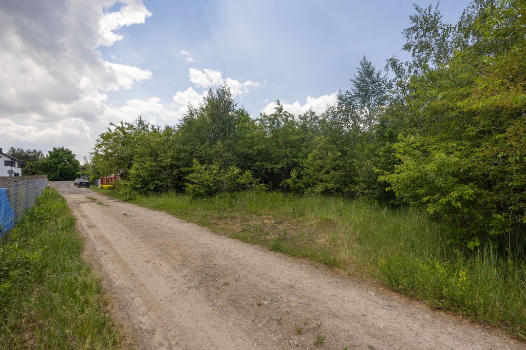 Atrakcyjna działka budowlana 1631m2 — zdjęcie 4