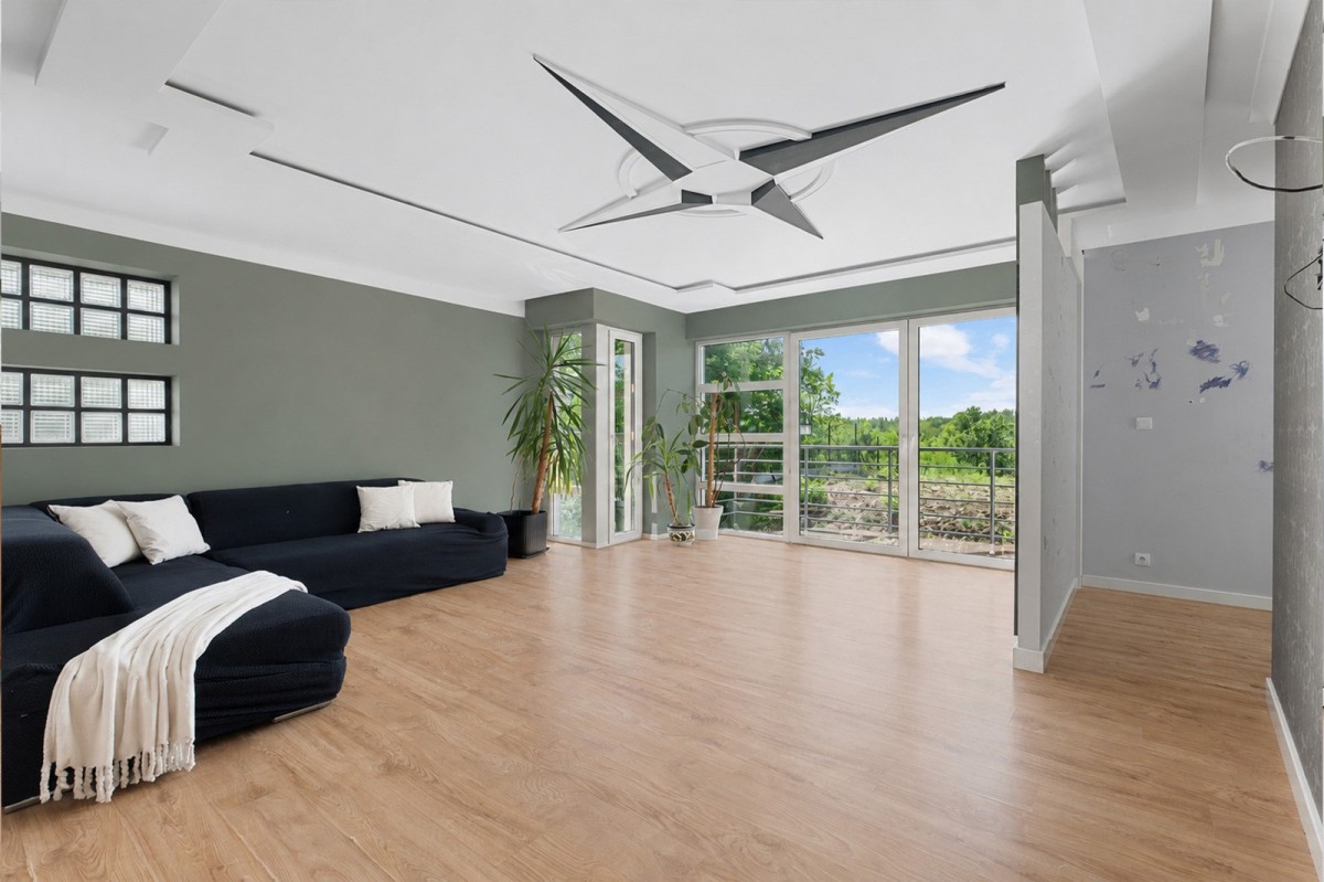 Dom wolnostojący  wśród sosen | działka 1815 m² — zdjęcie 2