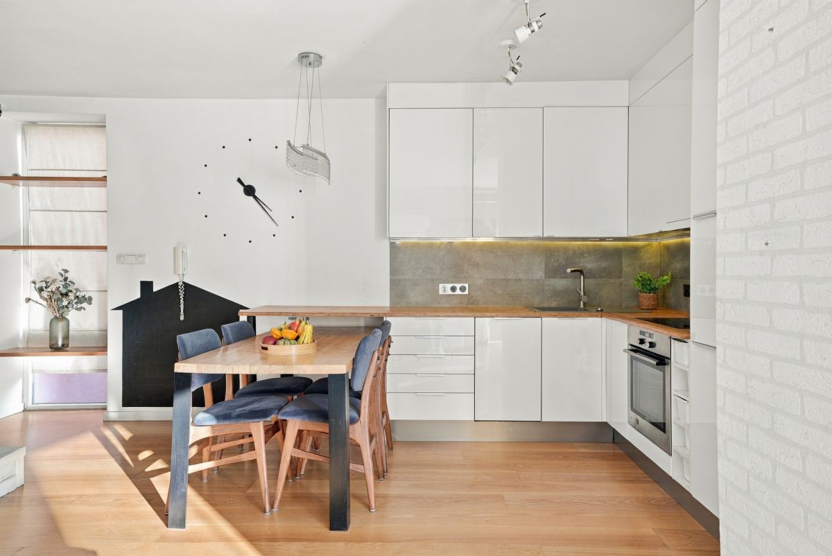 114 m² | prywatna kondygnacja z antresolą | zachód — zdjęcie 5